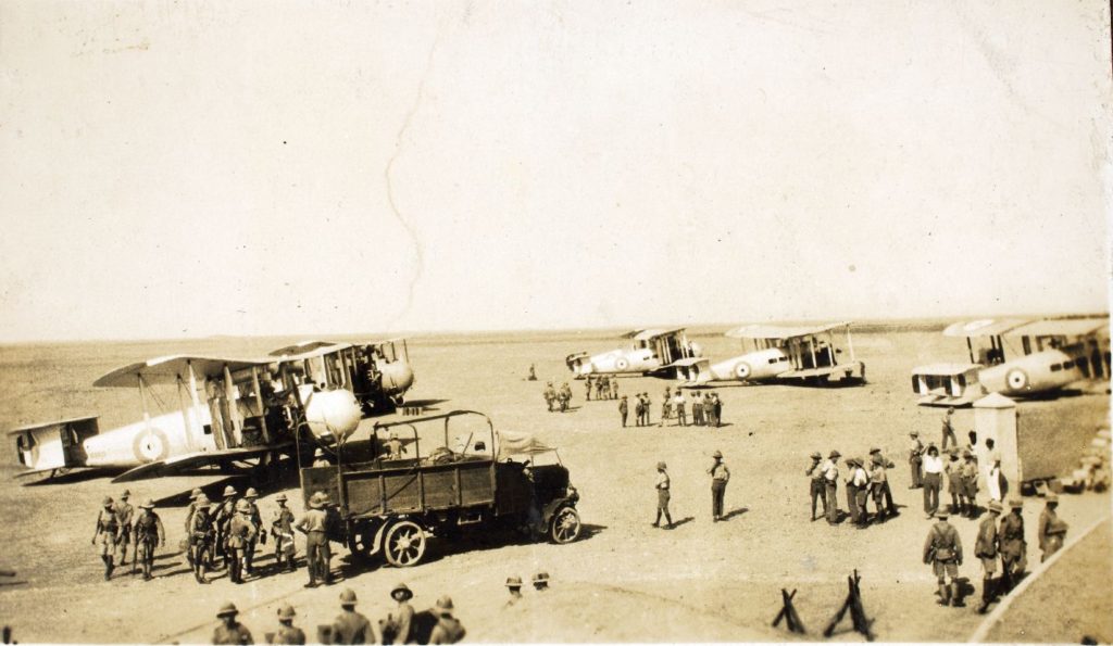 Vickers Vernon loading troops