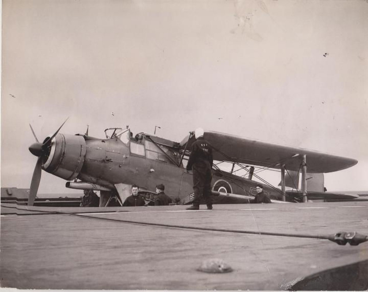 Fairey Albacore on HMS Indomitable Title