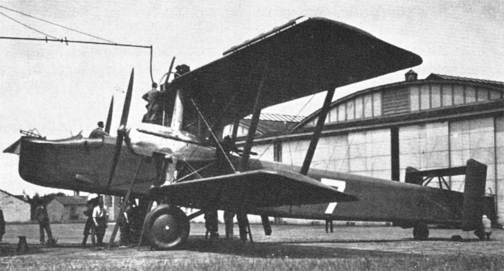 Vickers Vanox J9131 prior to the 1930 RAF Display