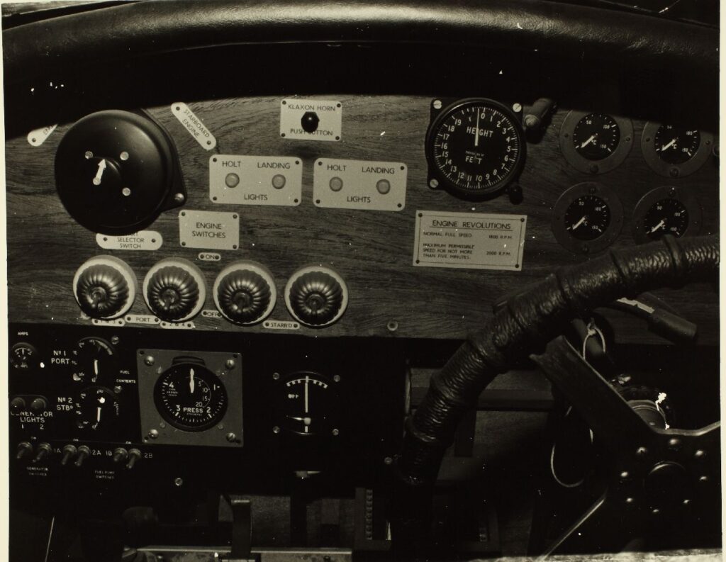 Vickers Vimy cockpit