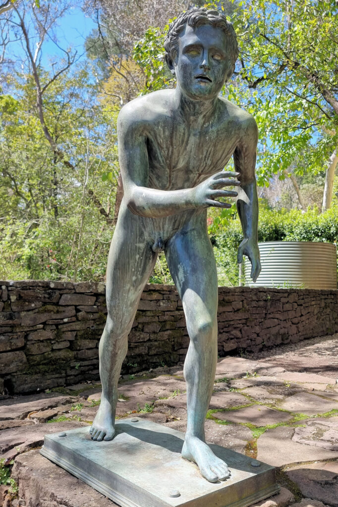 Bronze Sculpture in the Everglades House and Gardens Leura