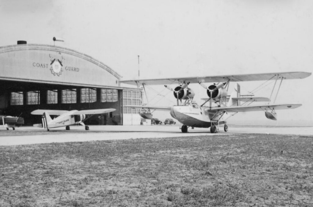 Hall PH-2 V182 and a Stinson Reliant at CGAS Brooklyn 1938