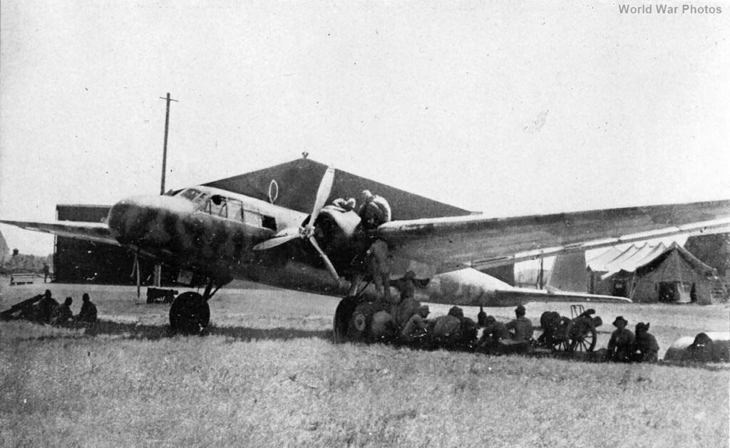 Mitsubishi G3M1 on the ground