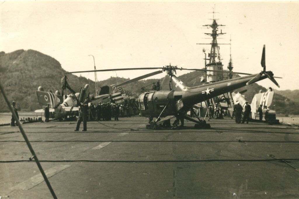 Sikorsky HO3S n HMS Theseus