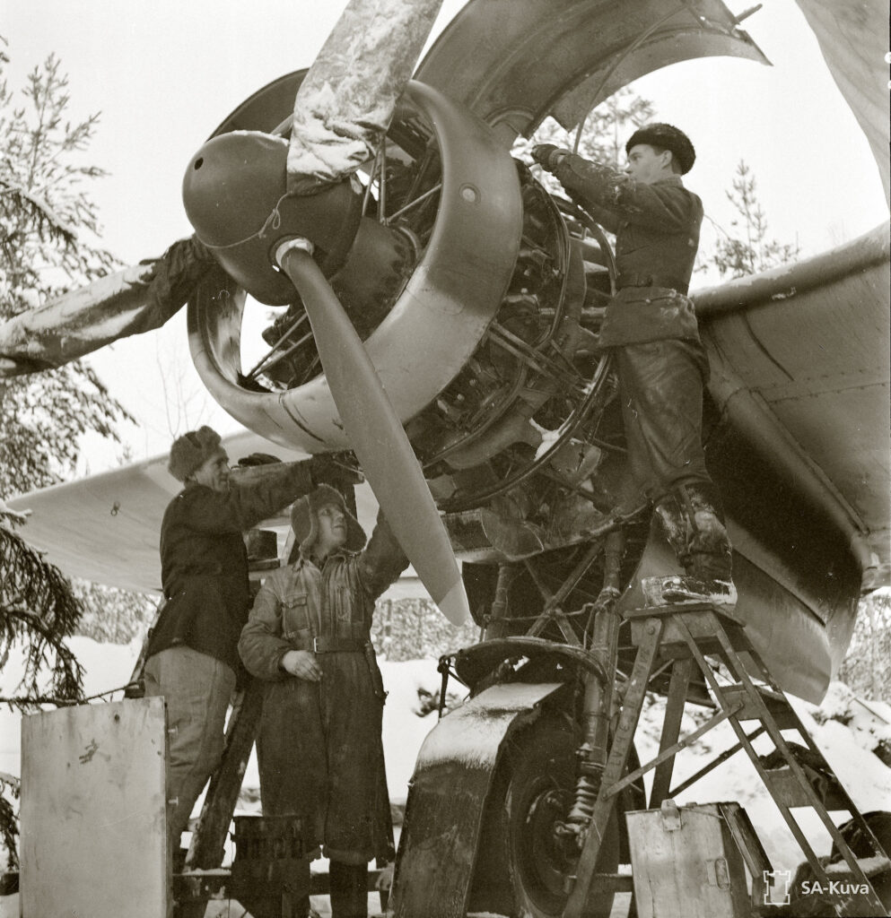 Engine maintenance on a Finnish Dornier Do 17Z