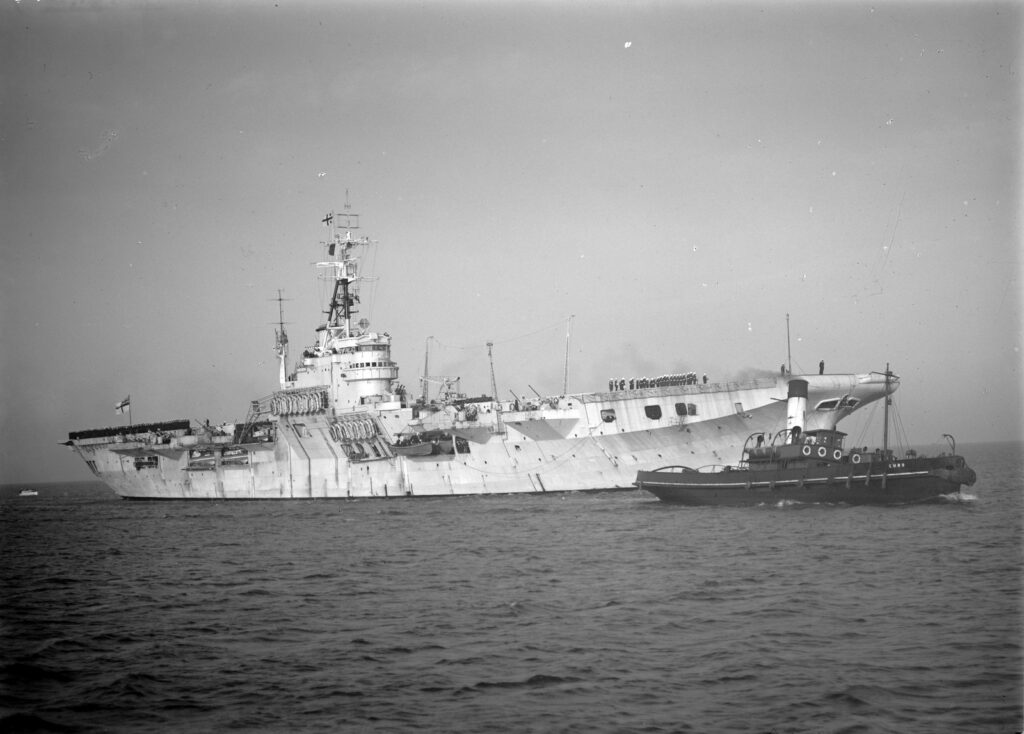 HMS Theseus, Melbourne 1947