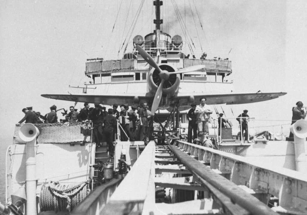 Reggiane Re.2000C during trials on the seaplane carrier Giuseppe Miraglia