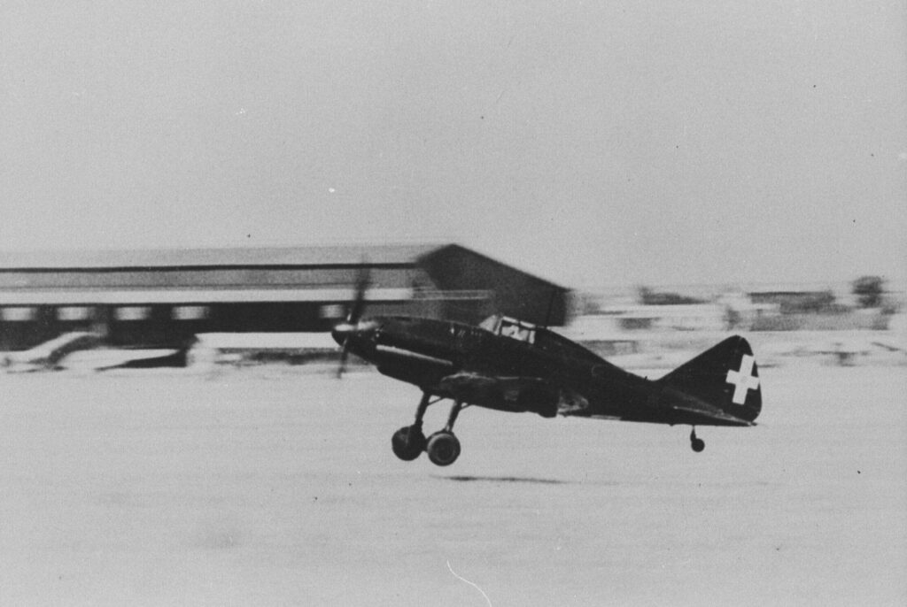 Reggiane Re.2001 Falco II taking off in 1943