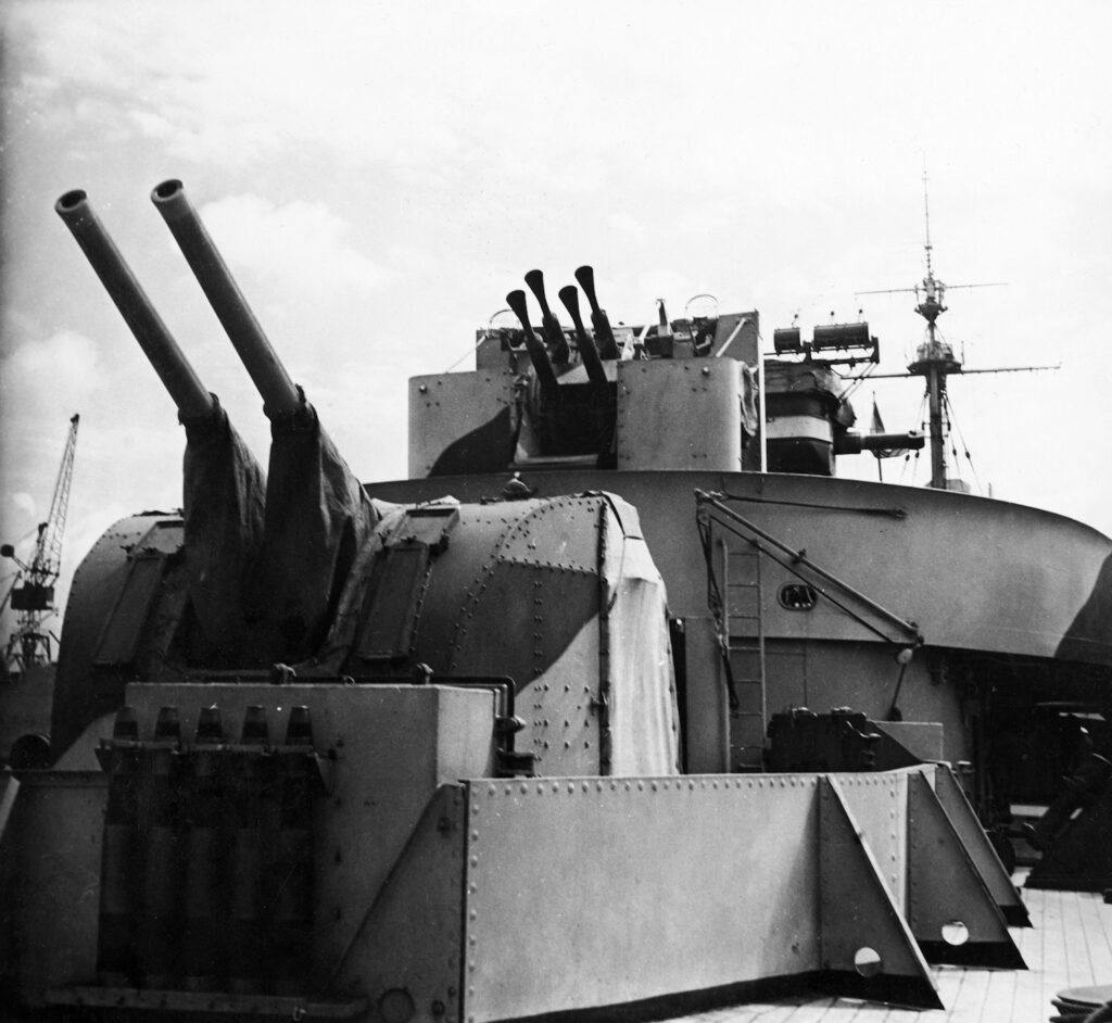 HNLMS Jacob van Heemskerck 102mm (4-inch) guns and quadruple 40mm anti-aircraft guns