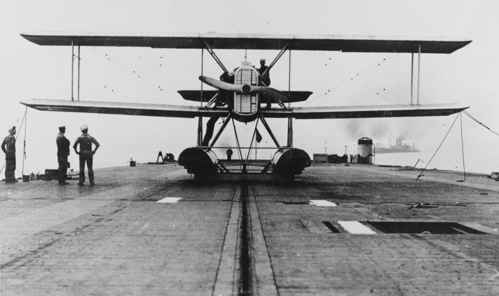 Douglas DT-2 ready for catapult launch from USS Langley CV-1 in 1925