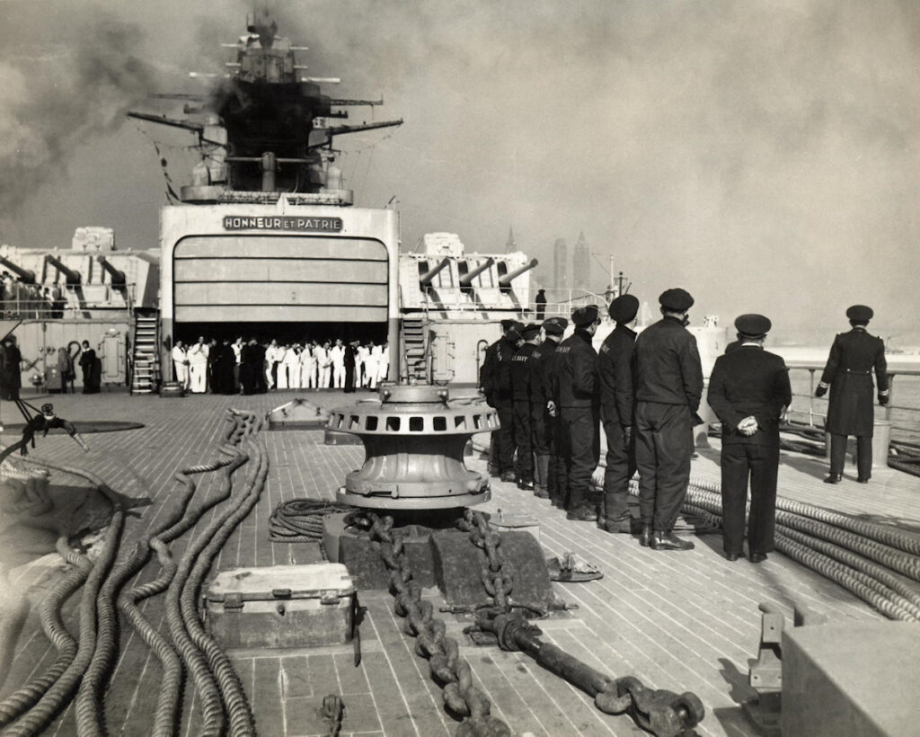 Richelieu entering the port of New-York February 1943