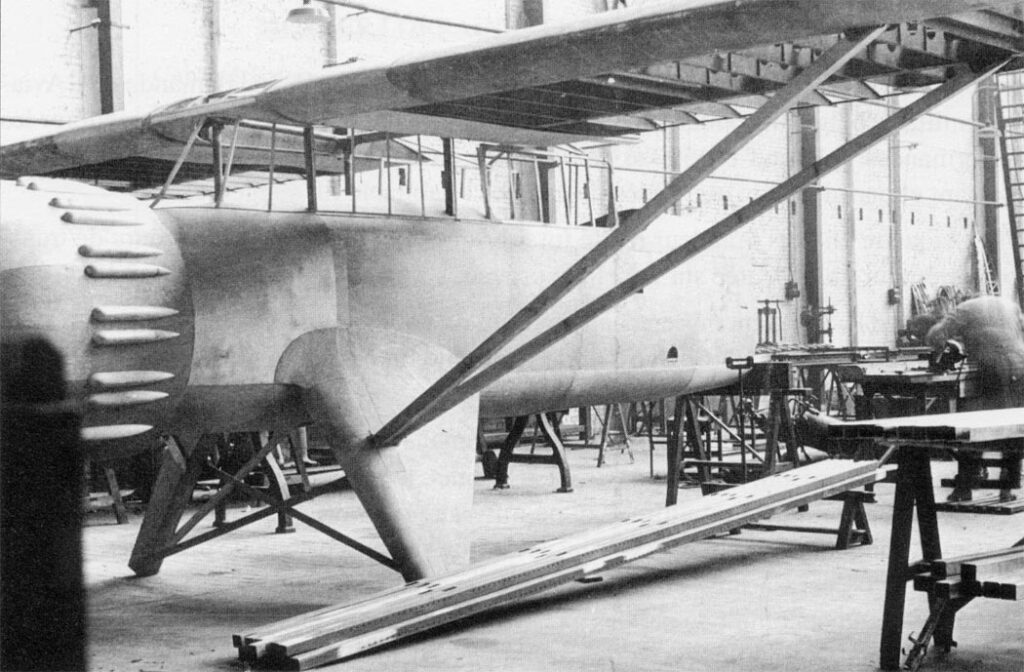 Renard R.32 under construction