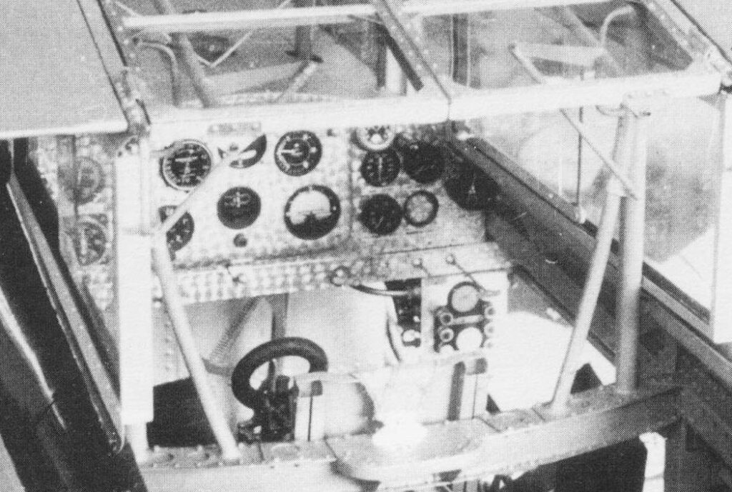 Renard R.32 Cockpit