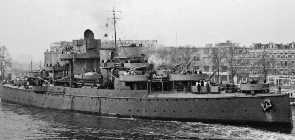 Flakschiff KMS Niobe