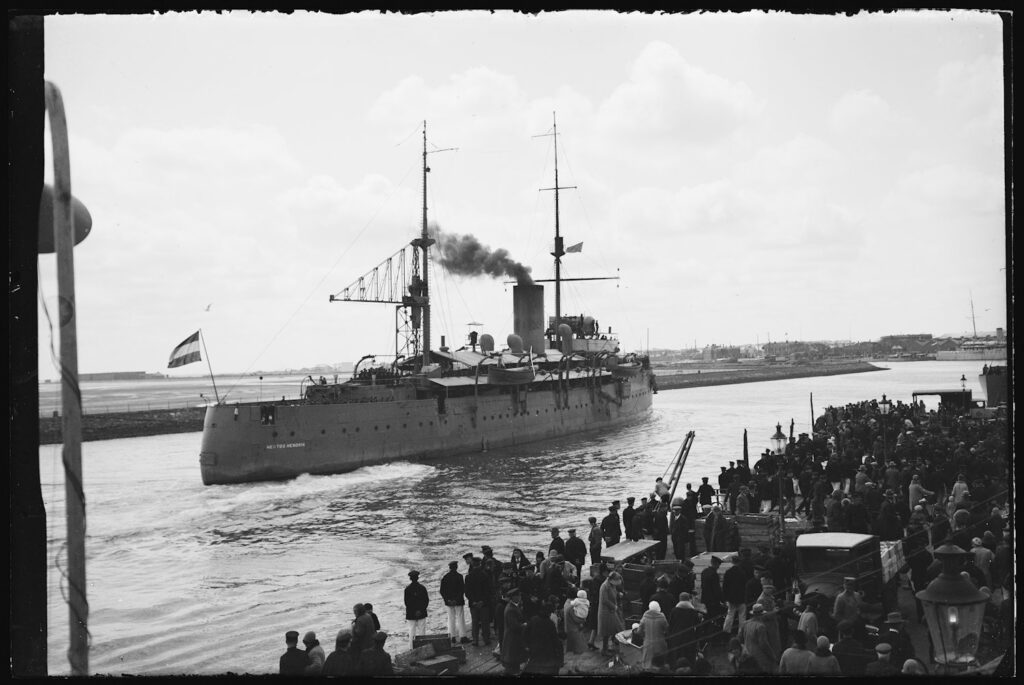 HNLMS Hertog Hendrik at Den Helder 1930