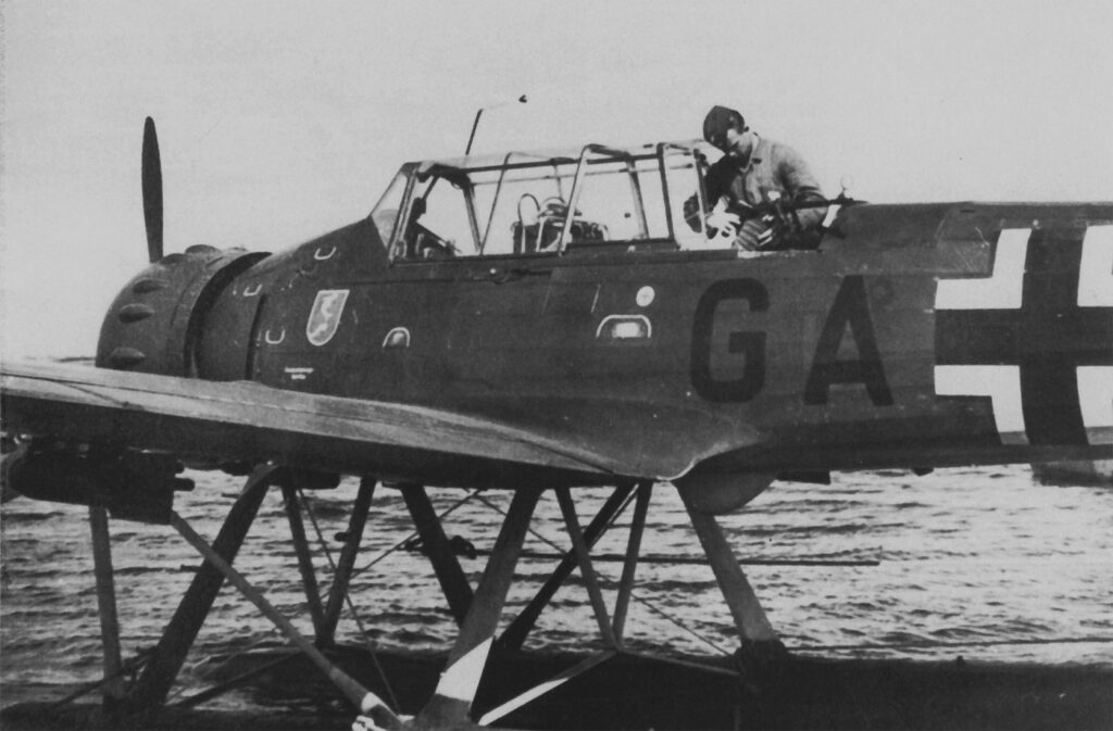 Arado Ar 196 of 1.KuFlGr706 possibly A-2 GA+DA