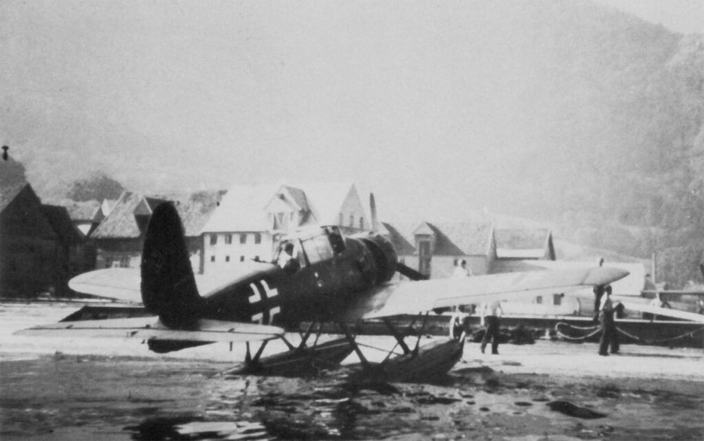 Arado Ar 196A-1 2.KuFlGr906 (8L+HK) Bergen Norway 1940