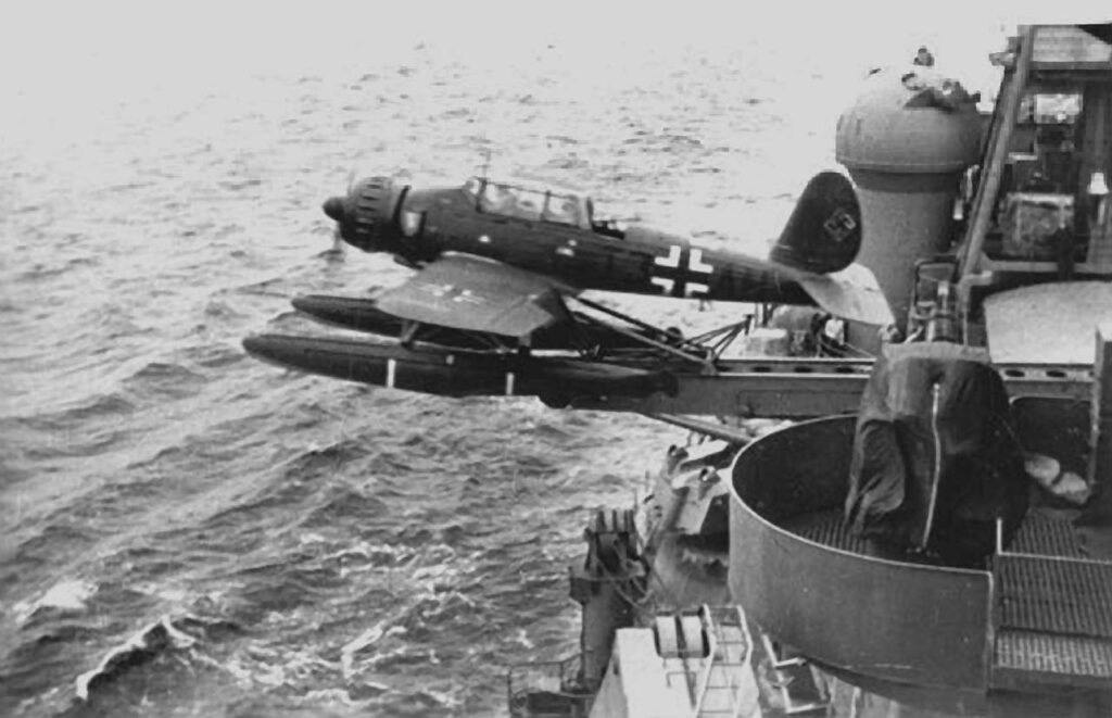 Arado Ar 196 A-3 of 1.BordFlGr196 (T3+AH) Wrk. Nr. 100149 aboard KMS Prinz Eugen