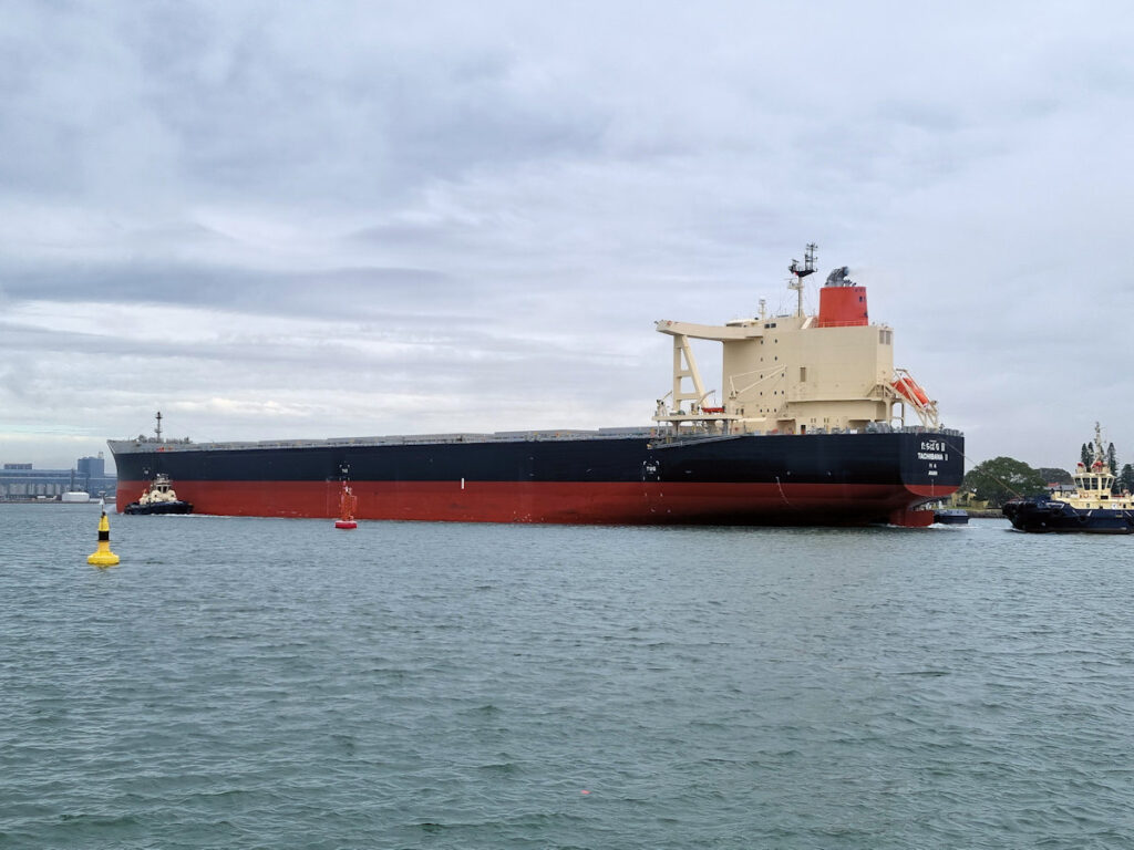 Tachibana II Entering Newcastle Harbour