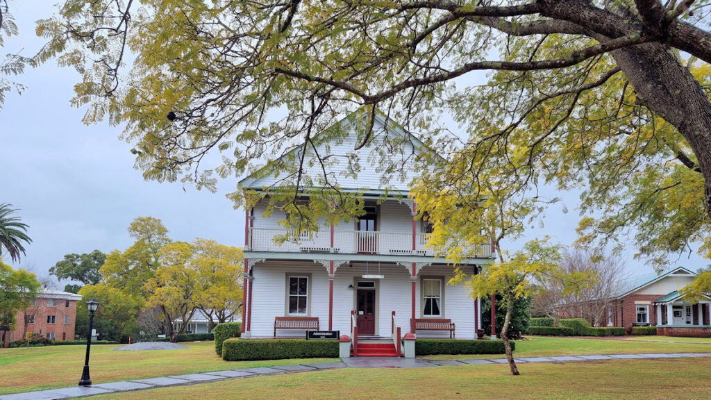 Administration Building Avondale University