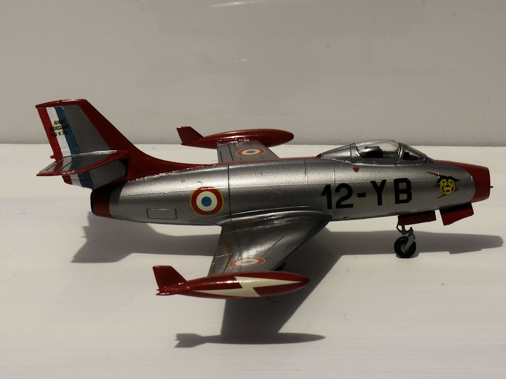 Dassault M.D.450 Ouragan 1:72 Scale model by Heller