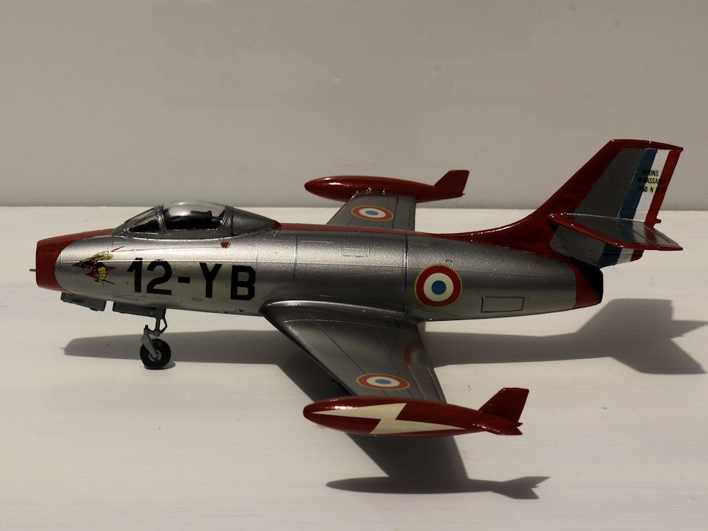 Dassault M.D.450 Ouragan 1:72 Scale model by Heller