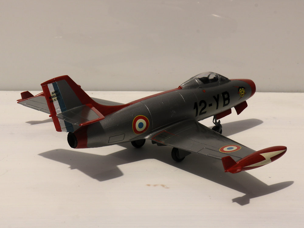 Dassault M.D.450 Ouragan 1:72 Scale model by Heller