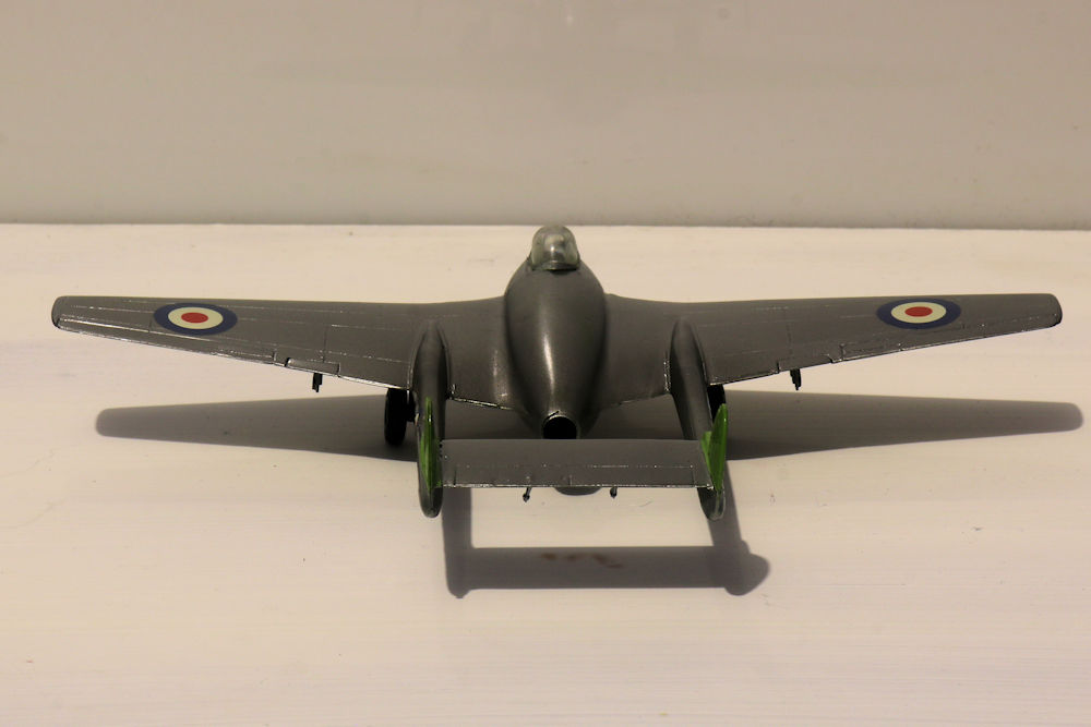 de Havilland Vampire F.B.5 1:72 scale model by Heller