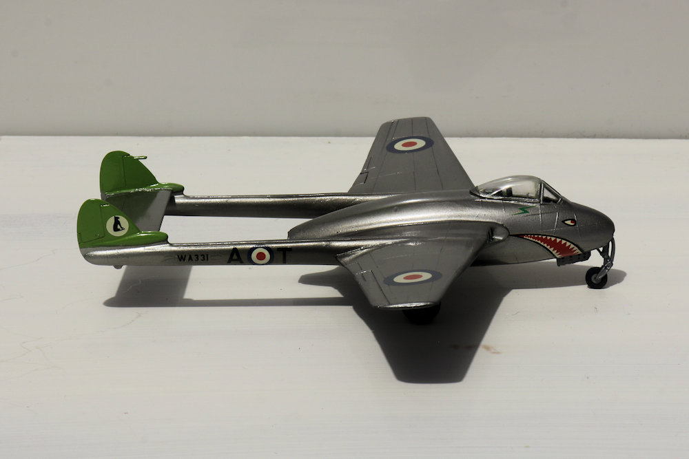 de Havilland Vampire F.B.5 1:72 scale model by Heller