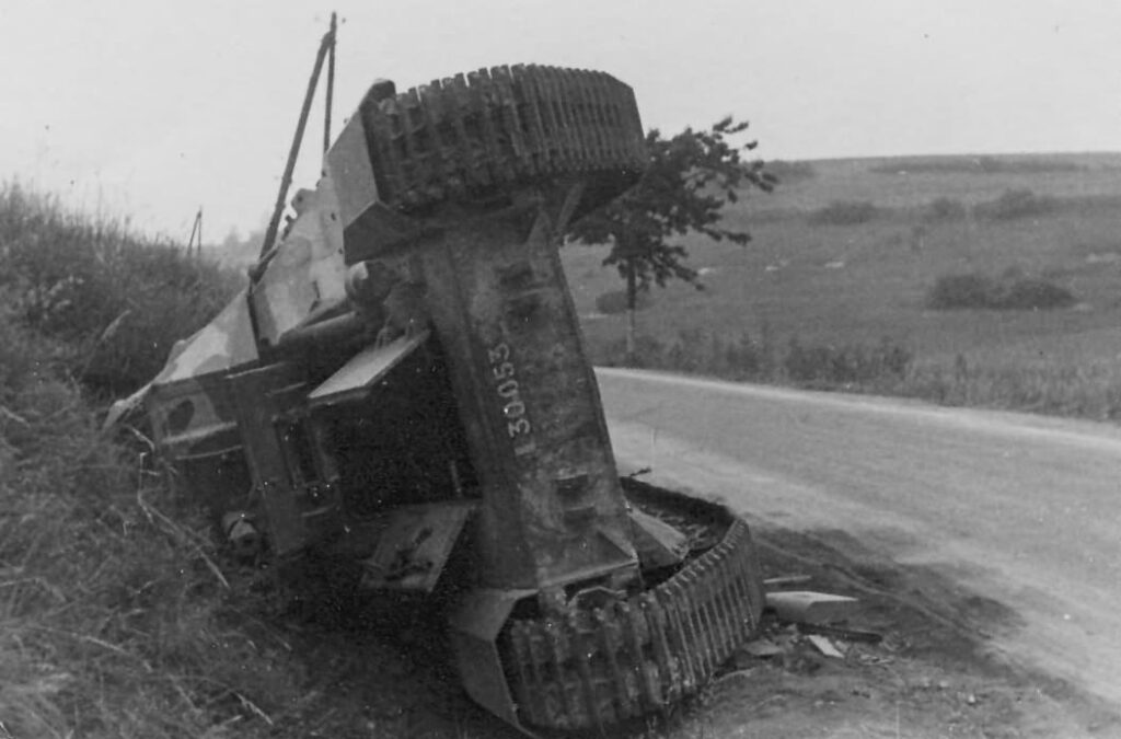 FCM 36 30053 of the 7e BCC lying on its side, Chemery 1940