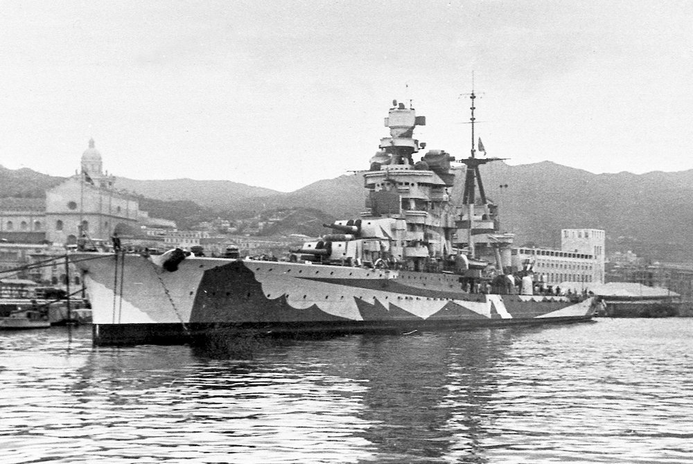 Gorizia anchored in Messina, 23 March 1942