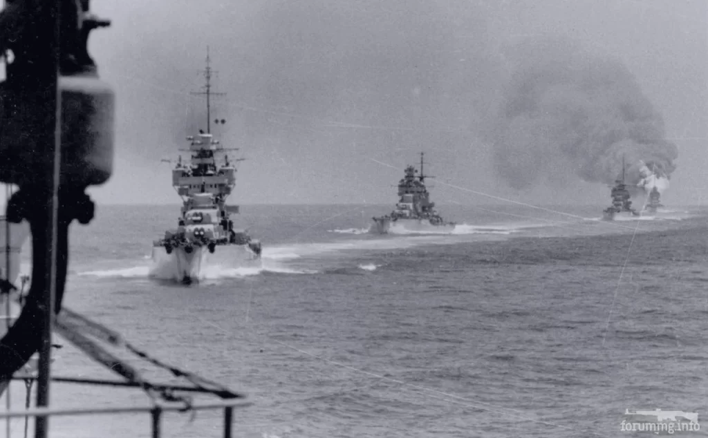 Heavy cruisers Fiume, Gorizia, Zara and Pola in the battle near Punta Stilo, July 9, 1940