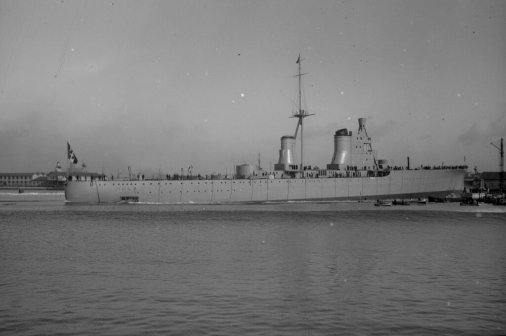 Launch of Pola in Livorno 1931