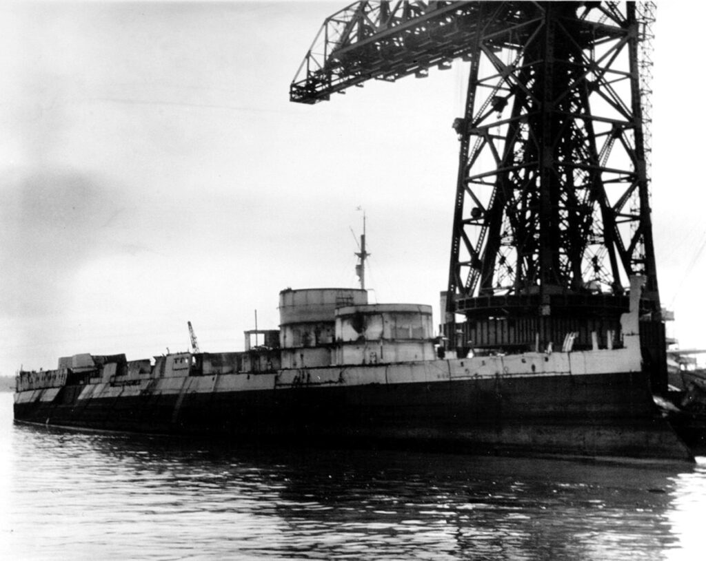 ex-Florida (BB-30) being scrapped at the Philadelphia Navy Yard in April, 1932