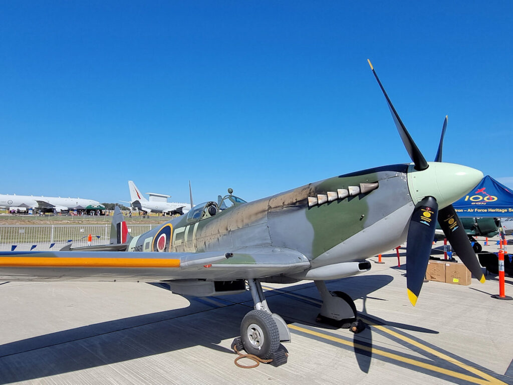 Supermarine Spitfire Mk.XVI TB863 FU-P