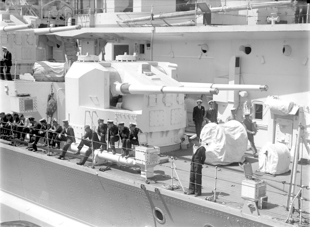 HMS King George V 5.25-inch dual-purpose mounts October 1945