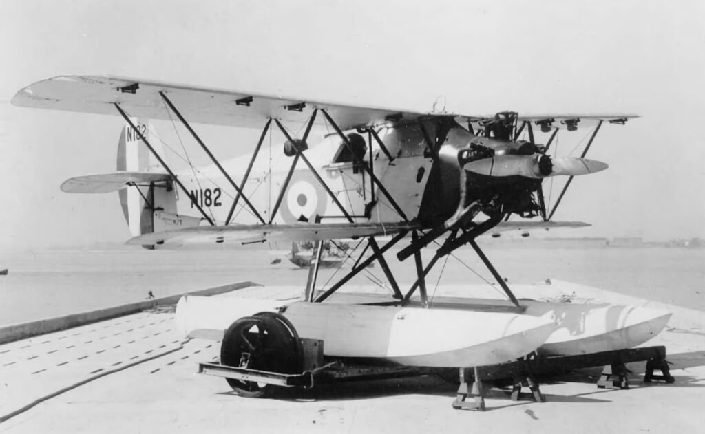 The second Parnall Peto has been modified here to have duralumin floats with water rudders an enlarged fin and rudder and a 135 hp Armstrong Siddeley Mongoose engine