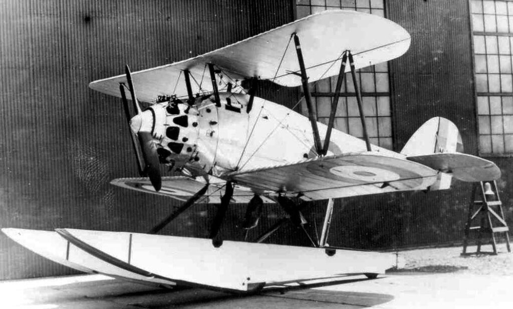 The second prototype Parnall Plover (NI61), powered by a Bristol Jupiter IV, in amphibious configuration at the MAEE, Felixstowe,