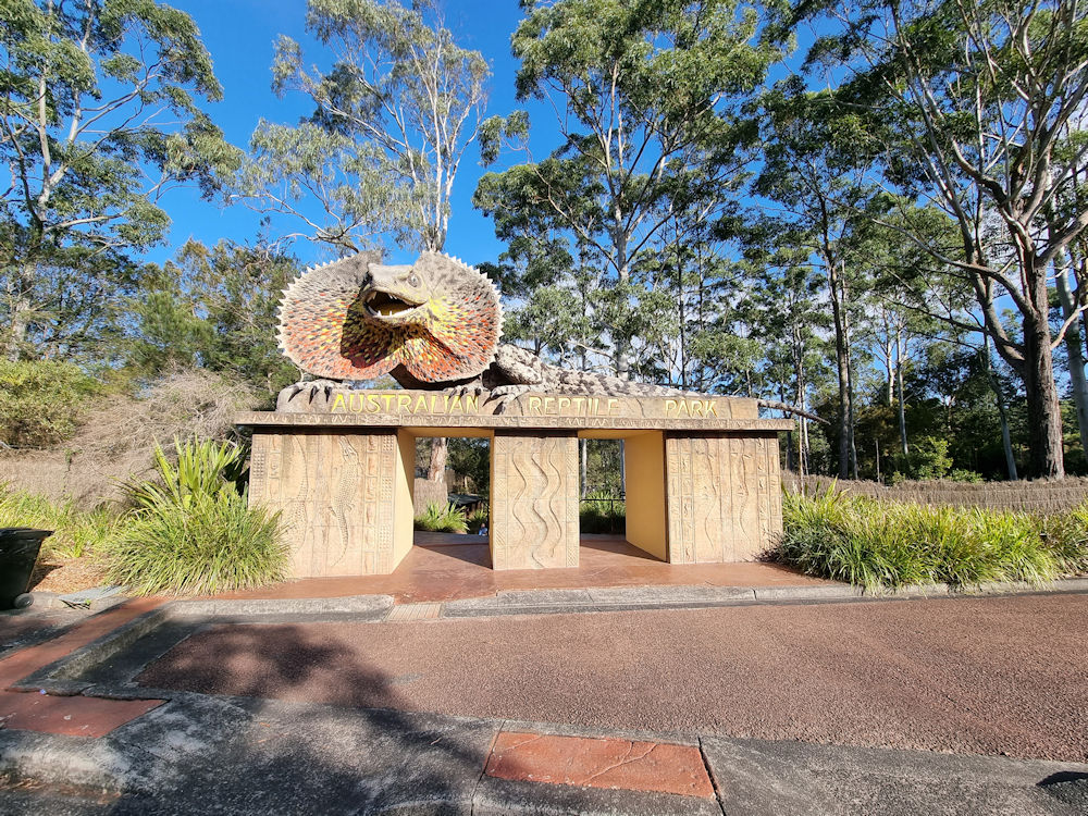 Entrance to the Australian Reptile Park