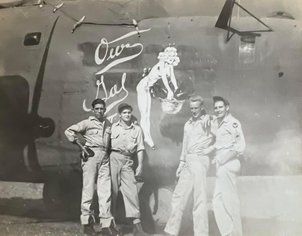 Consolidated B-24J-90-CO Our Gal III s/n 42-100313 of the 5th AF, 22BG, 33BS