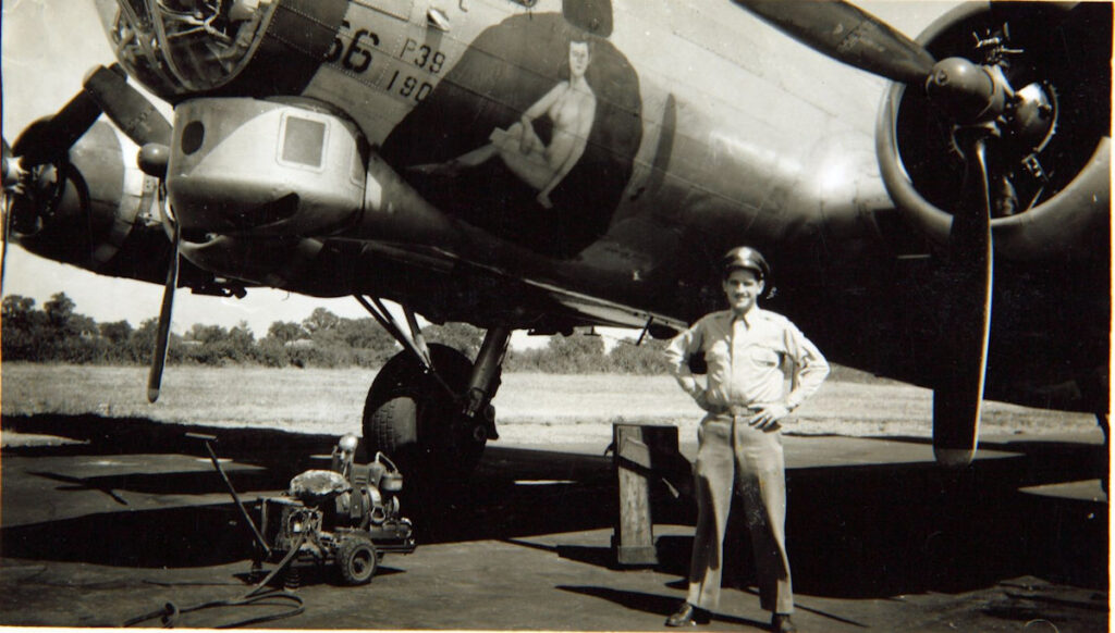 Yankee Girl Boeing B-17G 44-8256