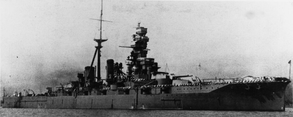 Hiei (as a training ship) in August 1933