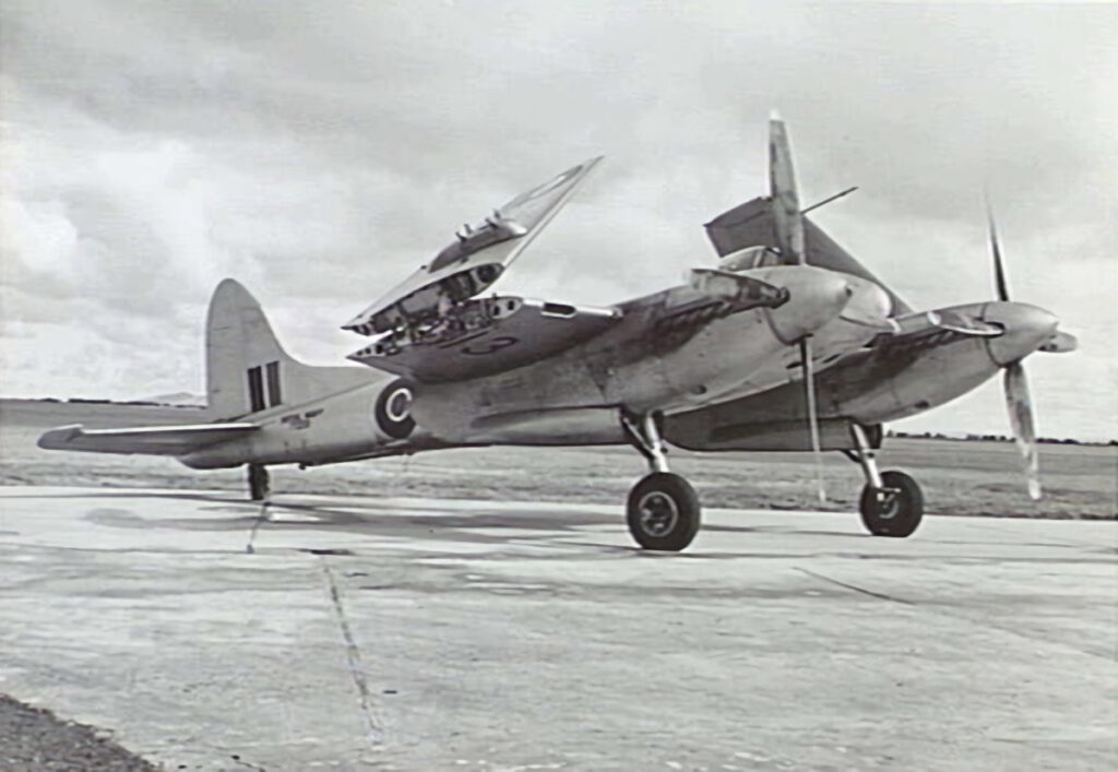 de Havilland Sea Hornet F.20 TT213 RAAF A83-1