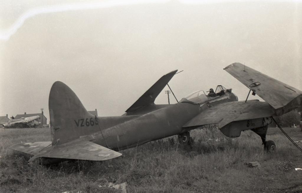 de Havilland Sea Hornet PR.22 VZ663 being scrapped