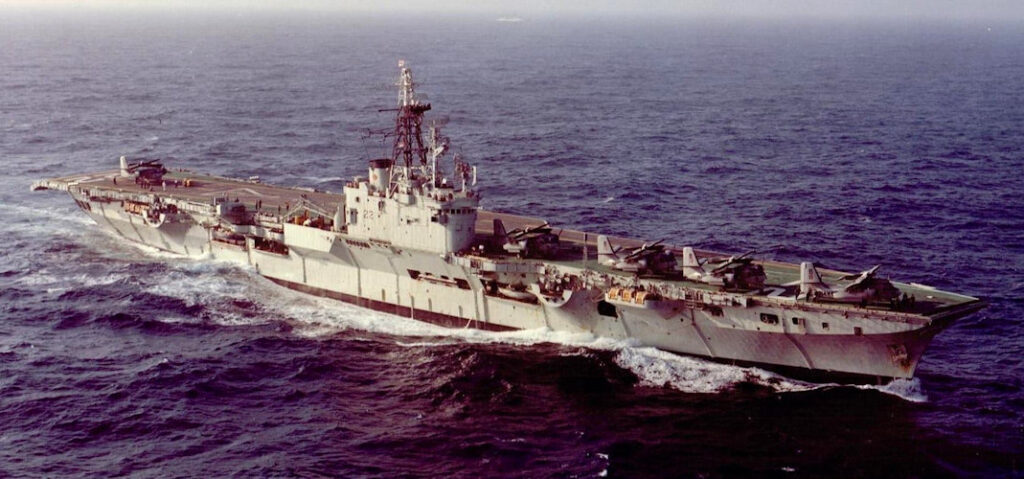 HMCS Bonaventure (CVL 22) with Grumman CS2F Trackers on deck