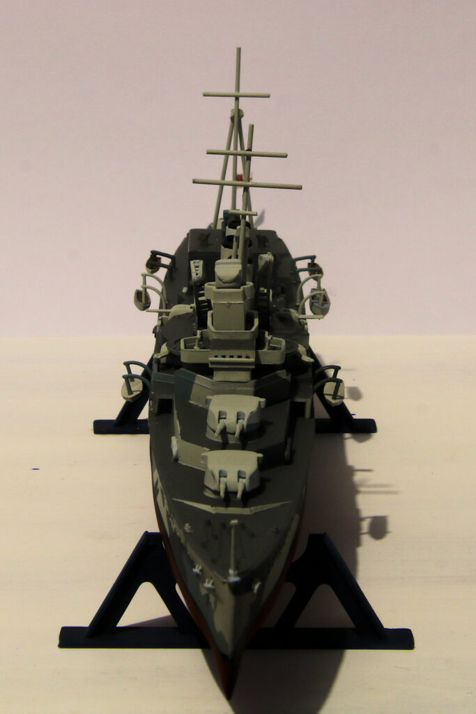 HMS Suffolk Airfix 1/600 Scale model