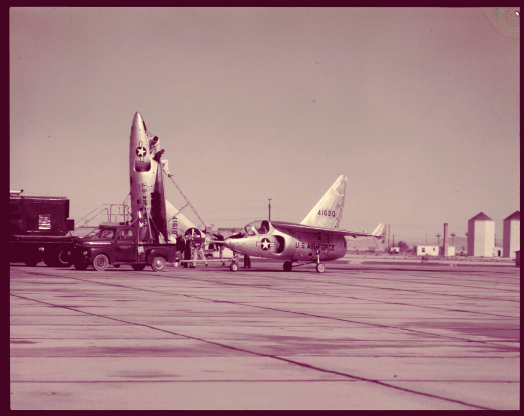 Ryan X-13 Vertijet 14620 with temporary conventional undercarriage while 41619 sits vertically