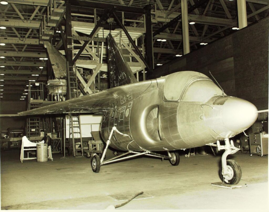 Ryan X-13 Vertijet with temporary conventional undercarriage