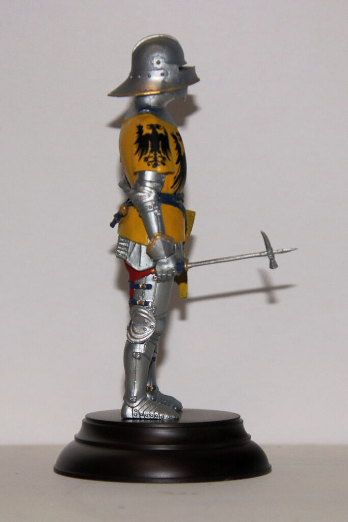 XVth Century German Knight 1/16th Scale Model