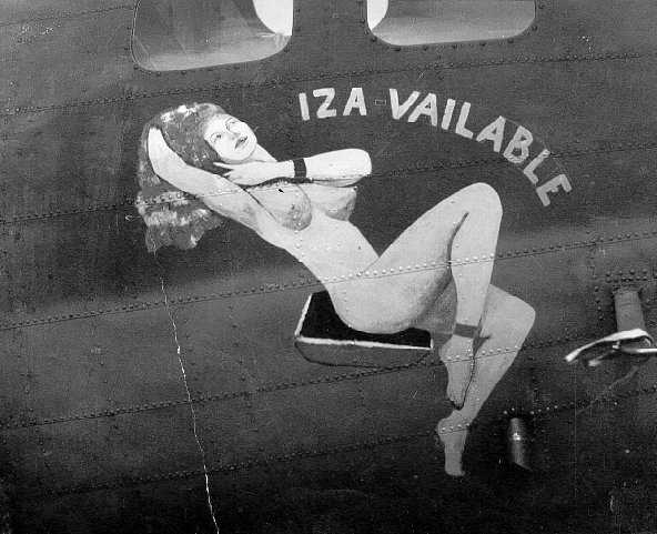 Boeing B-17F-5-DL s/n 42-2973 “Iza Vailable” Crew, 303rd BG, 360th BS, England 1944